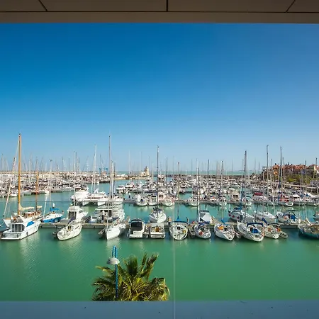 Aparthotel Puerto Sherry 4*